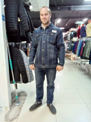 Артём