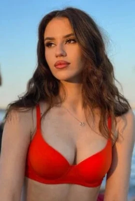 Полина