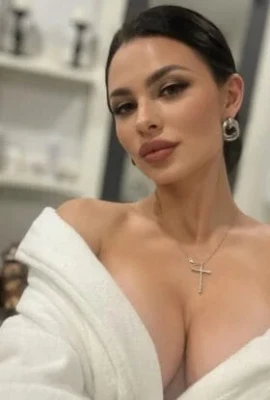 Ева